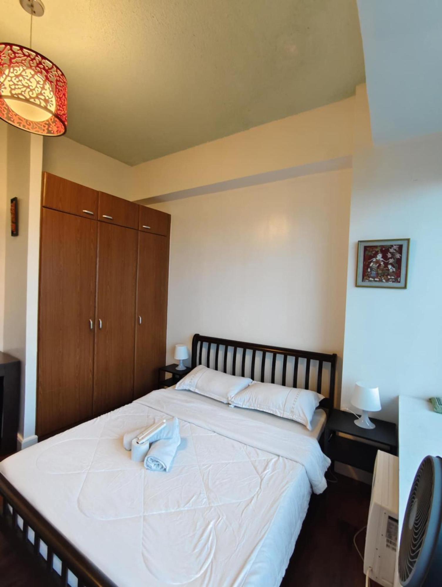 Bellagio One Bedrroom Bgc Burgos Circle By Christine Suites Ph Taguig Eksteriør billede